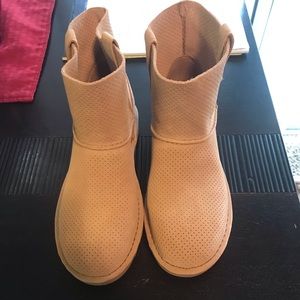 Women’s Short Perforated Uggs